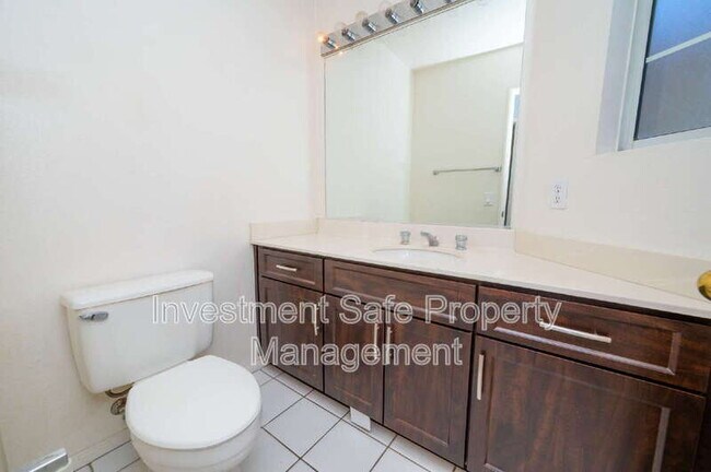 Building Photo - 39945 Temecky Way