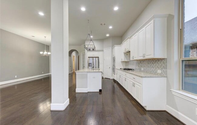 Building Photo - 29419 Wood Lily Dr