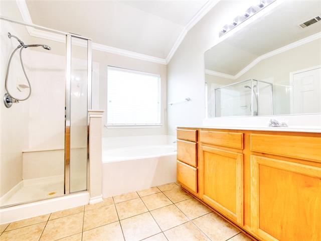 Building Photo - 6925 Red Bluff Dr