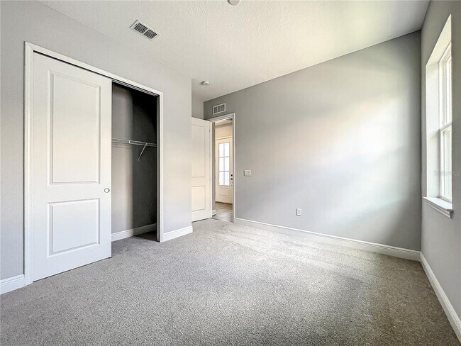 Building Photo - 13181 McMillan Dr