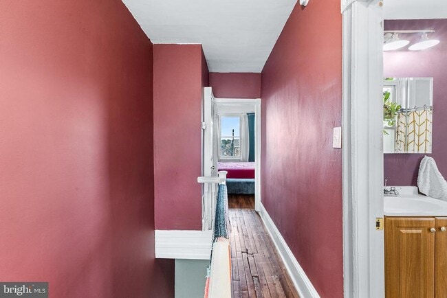 Building Photo - 2718 W Jefferson St