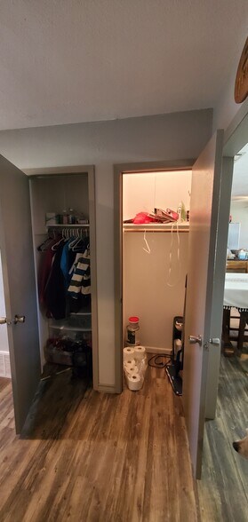 Entryway closets - 4525 Sisk Rd