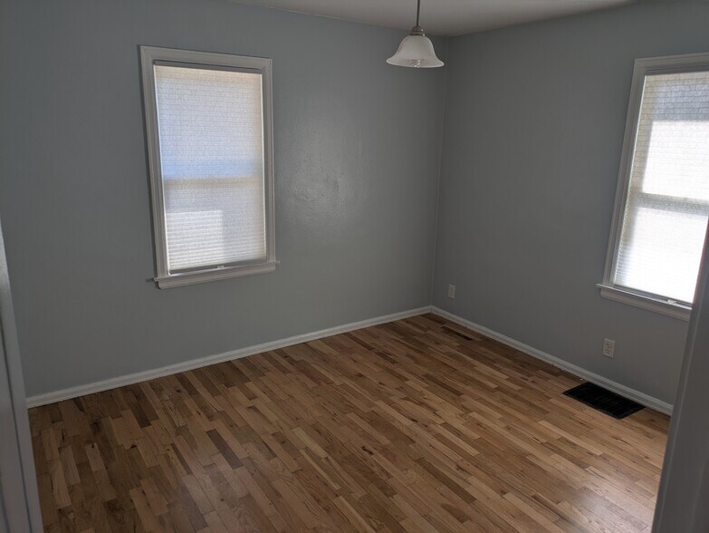 Third Bedroom - 127 pleasant Ave