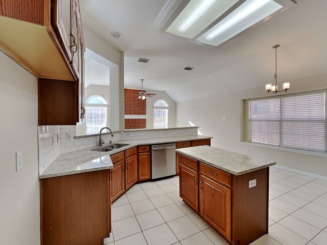 Building Photo - Stunning Home in the Highly Sought-After Wellington Addition!