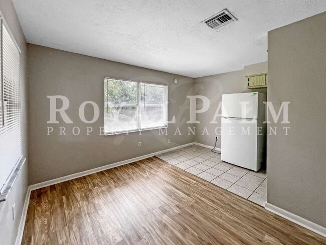 Building Photo - Budget-Friendly. Bold Personality. Big Cozy Energy. – APPLY NOW for $300 Off Your First Month’s R...