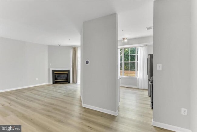 Building Photo - 9411 Royal Bonnet Terrace
