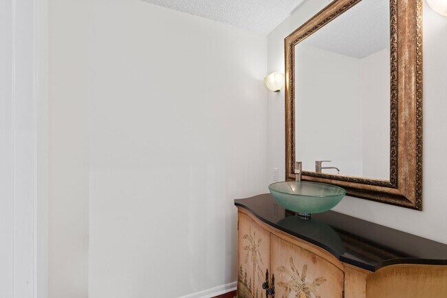 Building Photo - 1266 S Military Trail