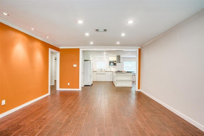 Building Photo - 2015 Ganyard Dr
