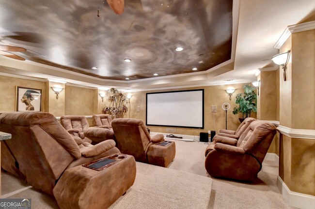 Building Photo - 8910 Pinehurst Cove