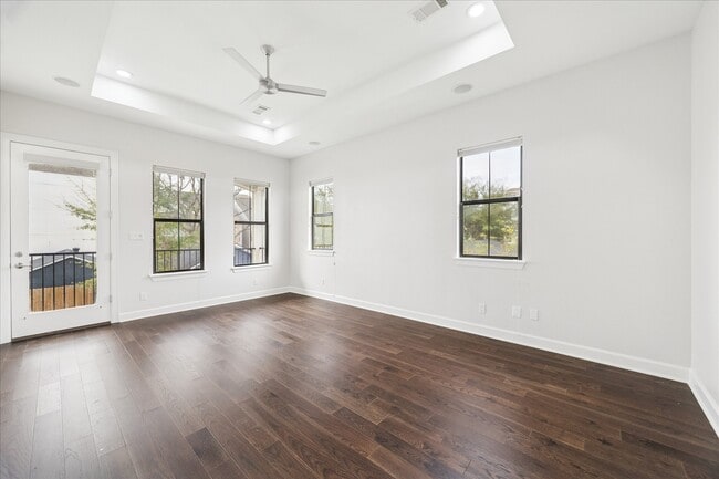 Building Photo - 2011 Colorado St