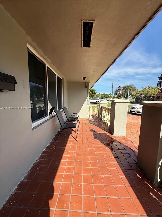 Building Photo - 2706 Montego Dr