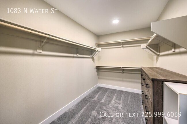 Building Photo - 1083 N Water St