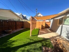 Building Photo - 27 W Las Animas St