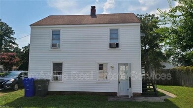 Building Photo - 3625 S Warwick Cir