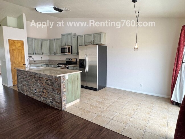 Building Photo - Rare and Spacious 4 Bedroom Indian Cove Home with Solar Panels!