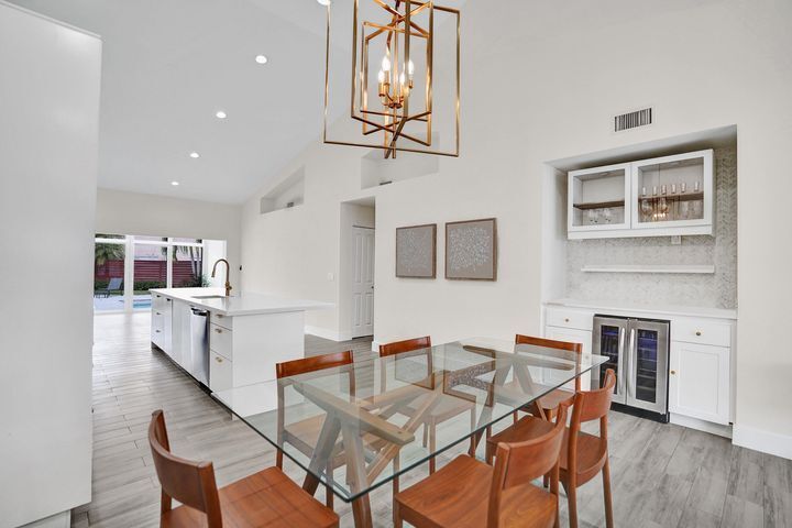 Building Photo - 11175 Jasmine Hill Cir