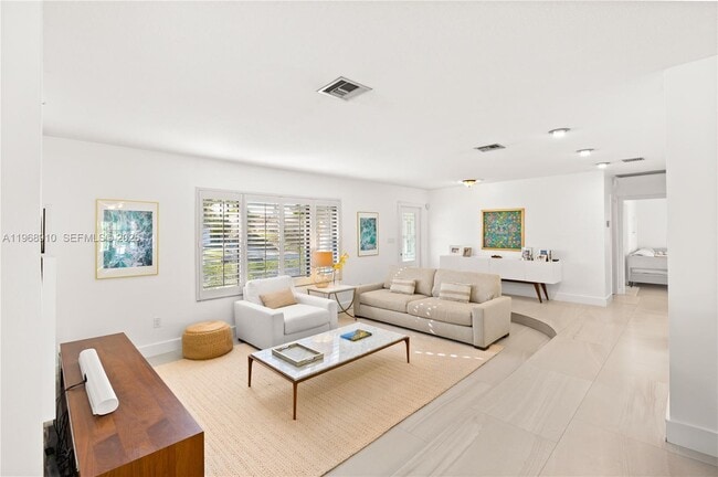 Building Photo - 17341 SW 74th Ave