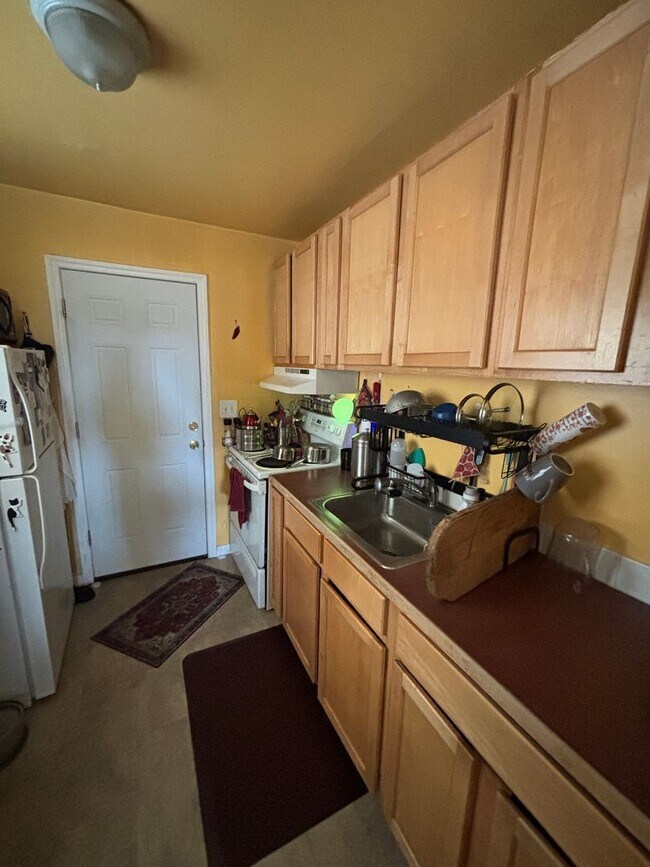 Building Photo - Charming N. Portland Apartment located in the Piedmont Neighborhood!