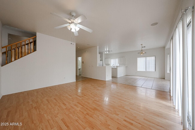 Building Photo - 453 N 105th Pl