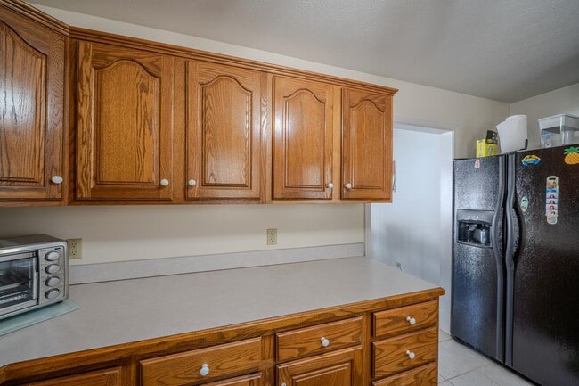 Building Photo - 474 Diana Ct