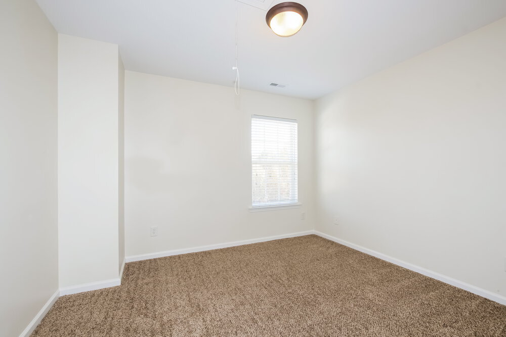 Building Photo - 10321 Samuels Way Dr