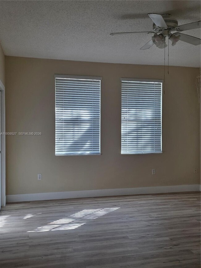 Building Photo - 2924 SW 26th St