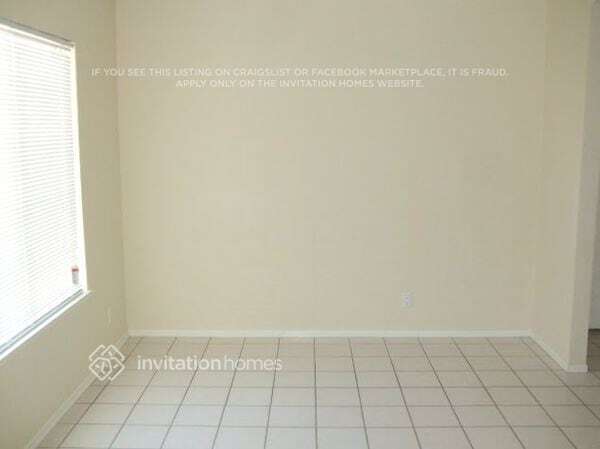 Building Photo - 39201 Chalfont Ln