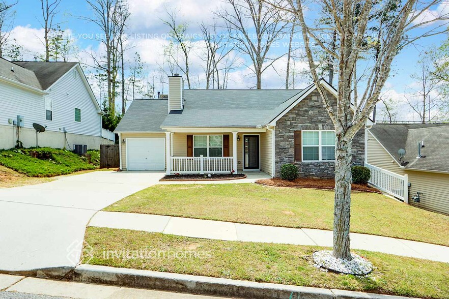 Building Photo - 5000 Buckeye Pl