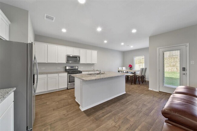 Building Photo - 13854 Rock Island Trl