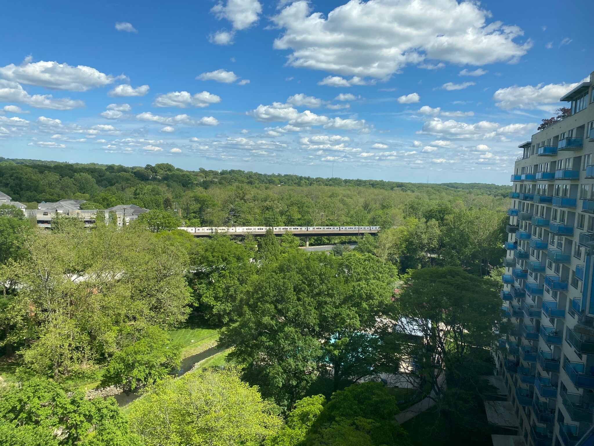 Building Photo - 10201 Grosvenor Pl