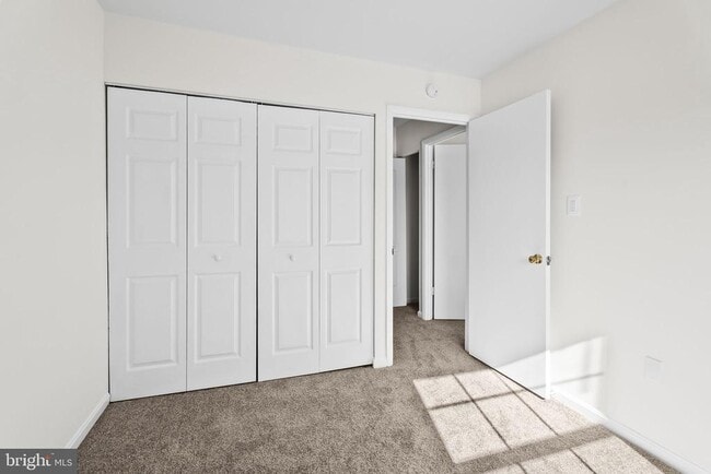 Building Photo - 2108 Monaghan Dr