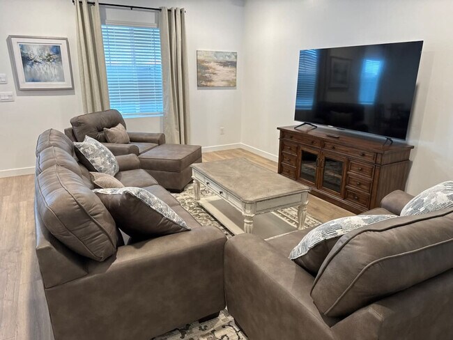 Building Photo - 1702 Ripple Rock Dr