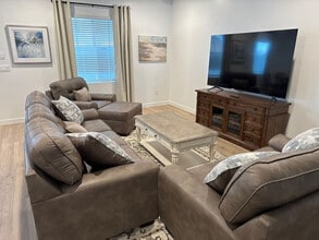 Building Photo - 1702 Ripple Rock Dr