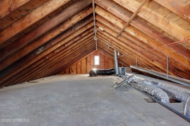 Building Photo - 127 7th St