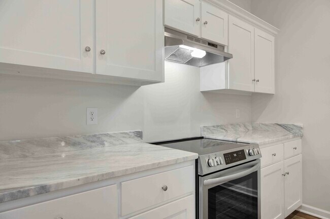 Building Photo - 105 Santa Marta Dr