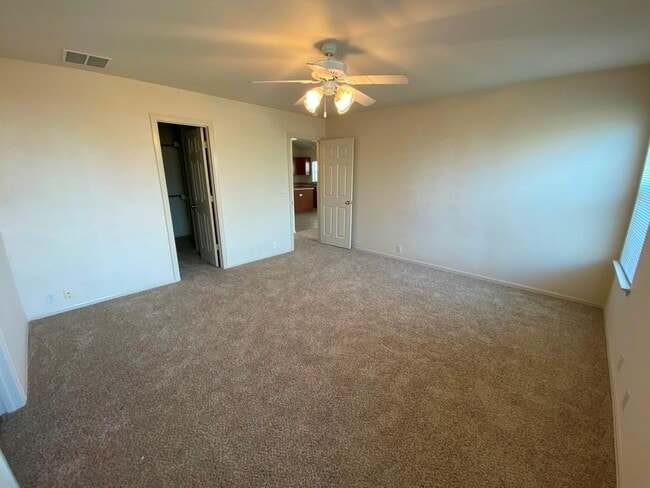 Building Photo - 172 Spruce Dr