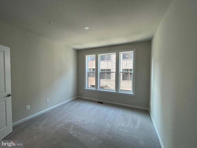 Building Photo - 20687 Heron Landing Dr