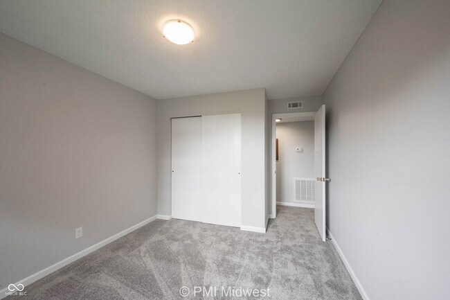 Building Photo - 326 Progress Rd