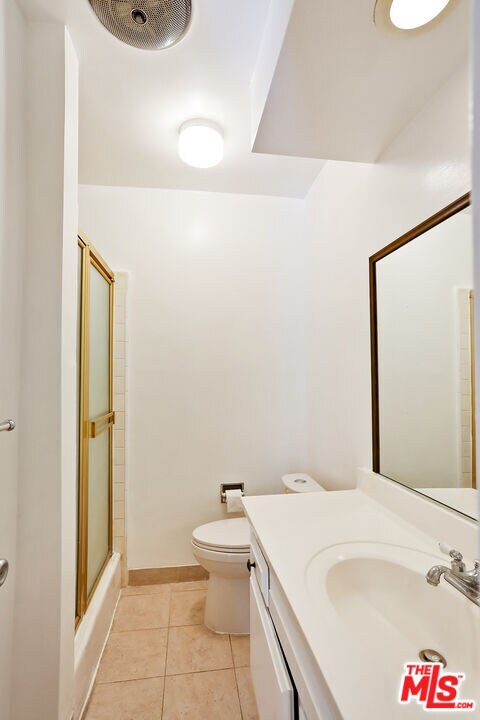 Building Photo - 809 S Bundy Dr