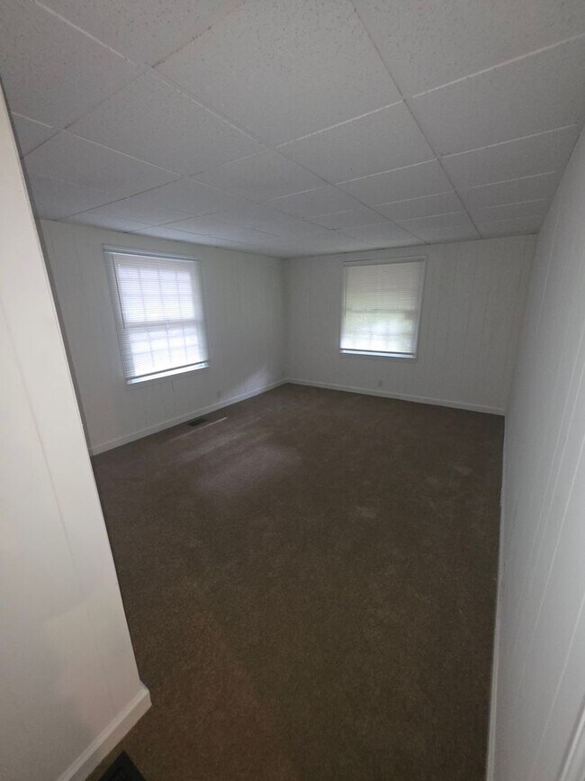 Building Photo - 3317 Emory Dr