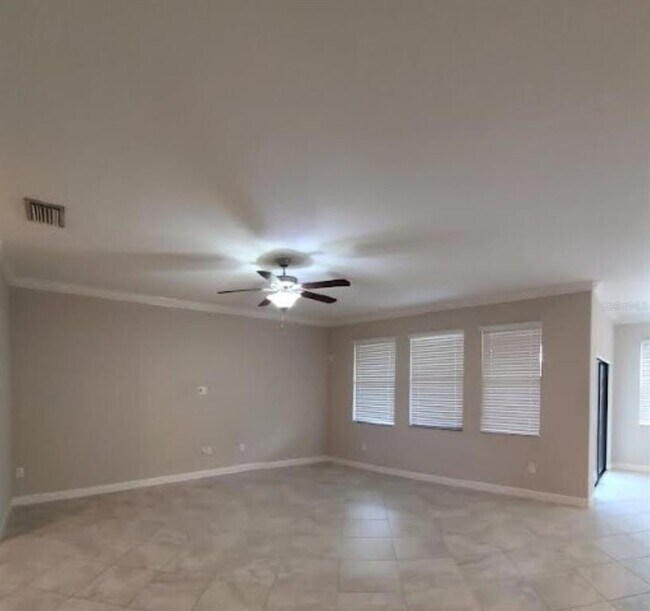 Building Photo - 1562 Ludington Ave