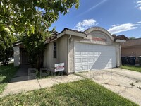 Building Photo - 4956 Villa Royale Way