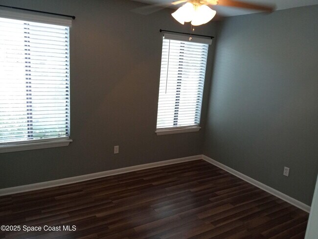 Building Photo - 3580 Sable Palm Ln