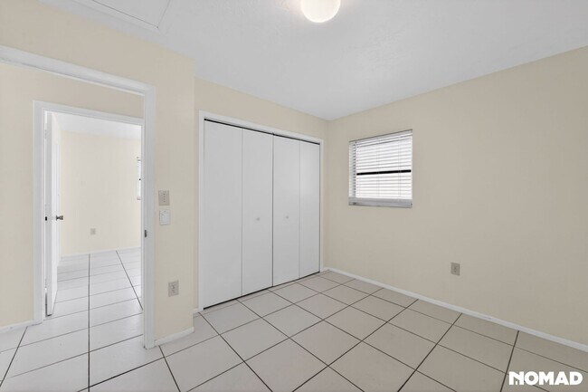 Building Photo - 253 Glenwood Ave