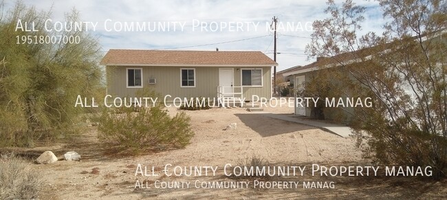 Building Photo - Single Family Home in 29 Palms!