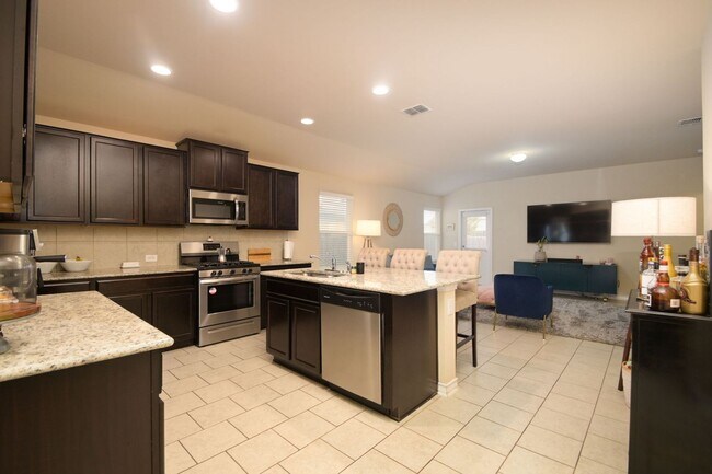 Building Photo - 11806 Plover Pl