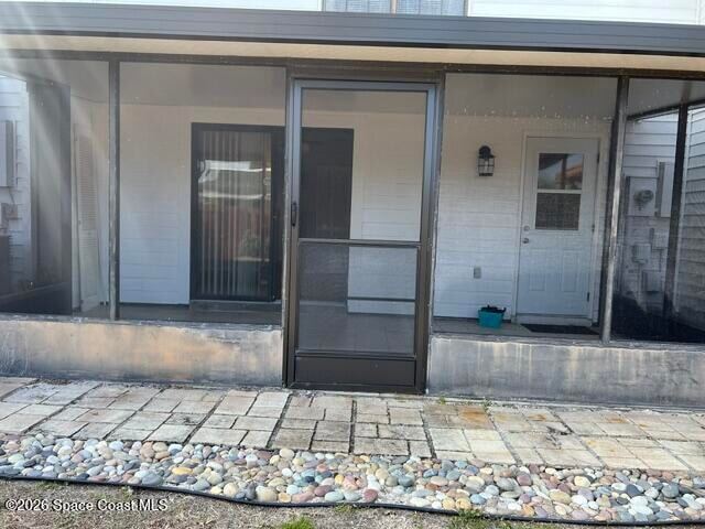 Building Photo - 1514 Manor Dr NE