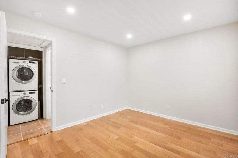 Building Photo - 3935 Oregon St