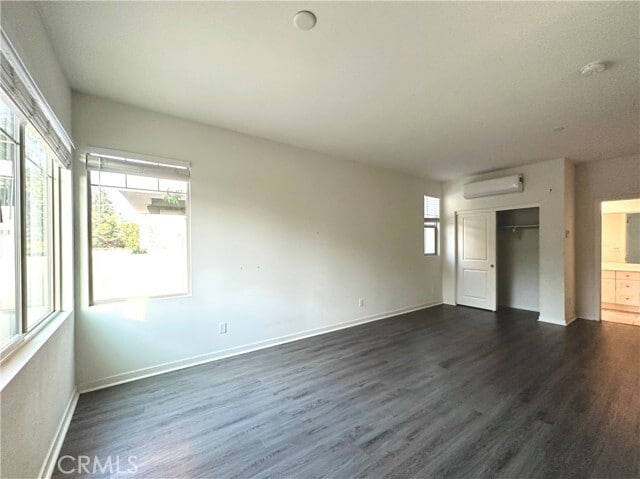 Building Photo - 147 Episode