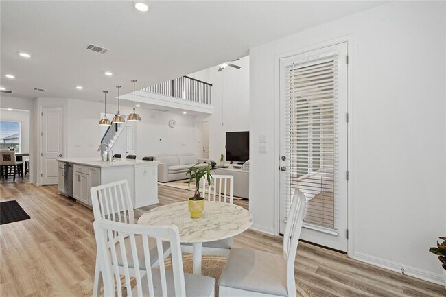 Building Photo - 708 Leeward Pass